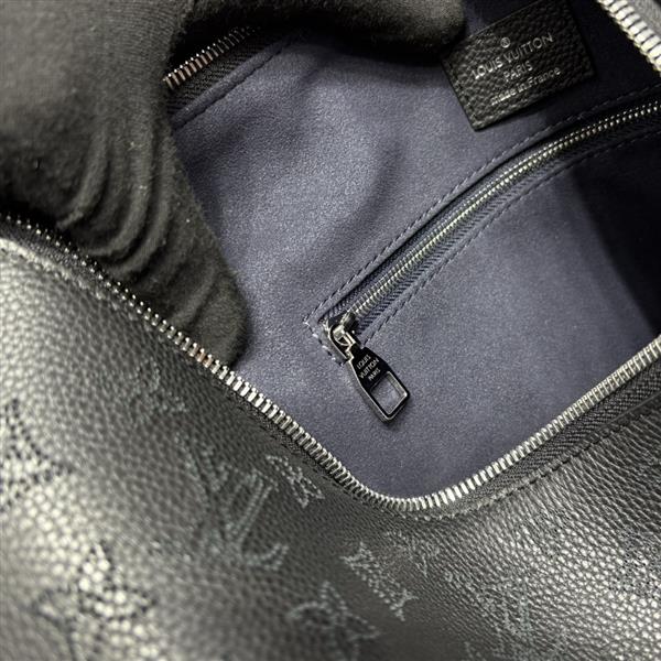 2026124175359957 560